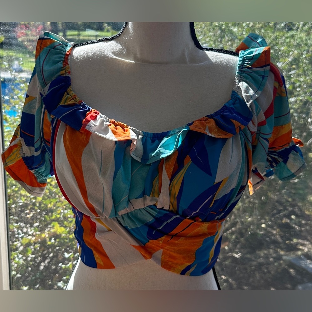Love & Piece Collective Crop Top, Sz M Medium, Bright Colors, Orange Blue‎